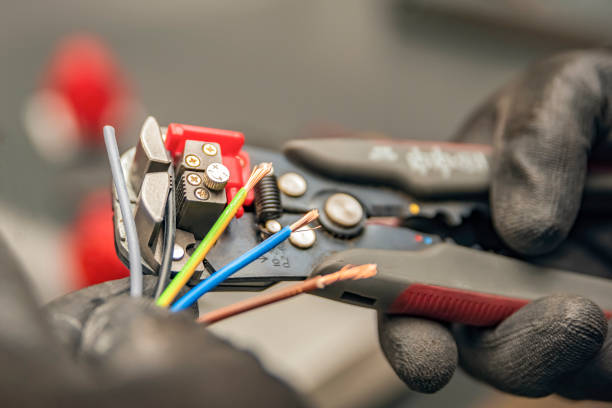 Best Electrical Installation Contractor  in Buffalo Center, IA